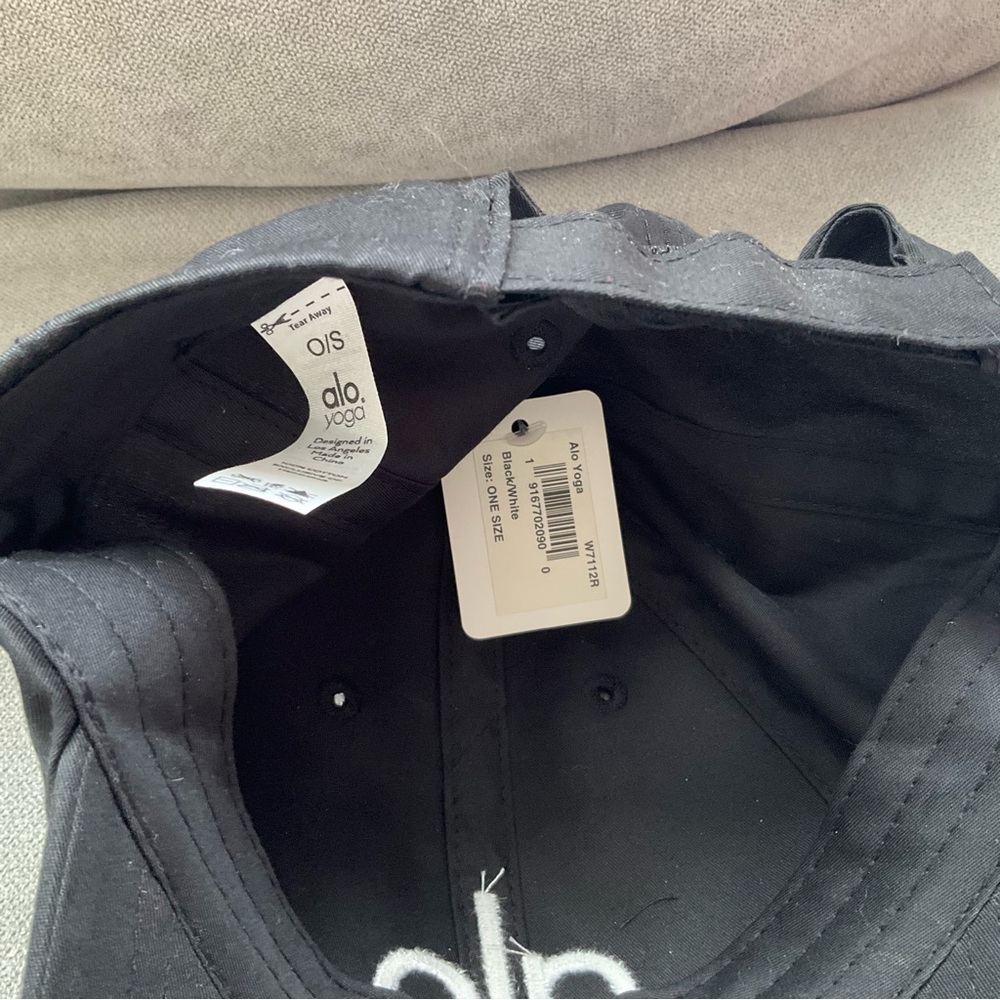 Alo Yoga Off-Duty Cap Black/White - Picture 14 of 16